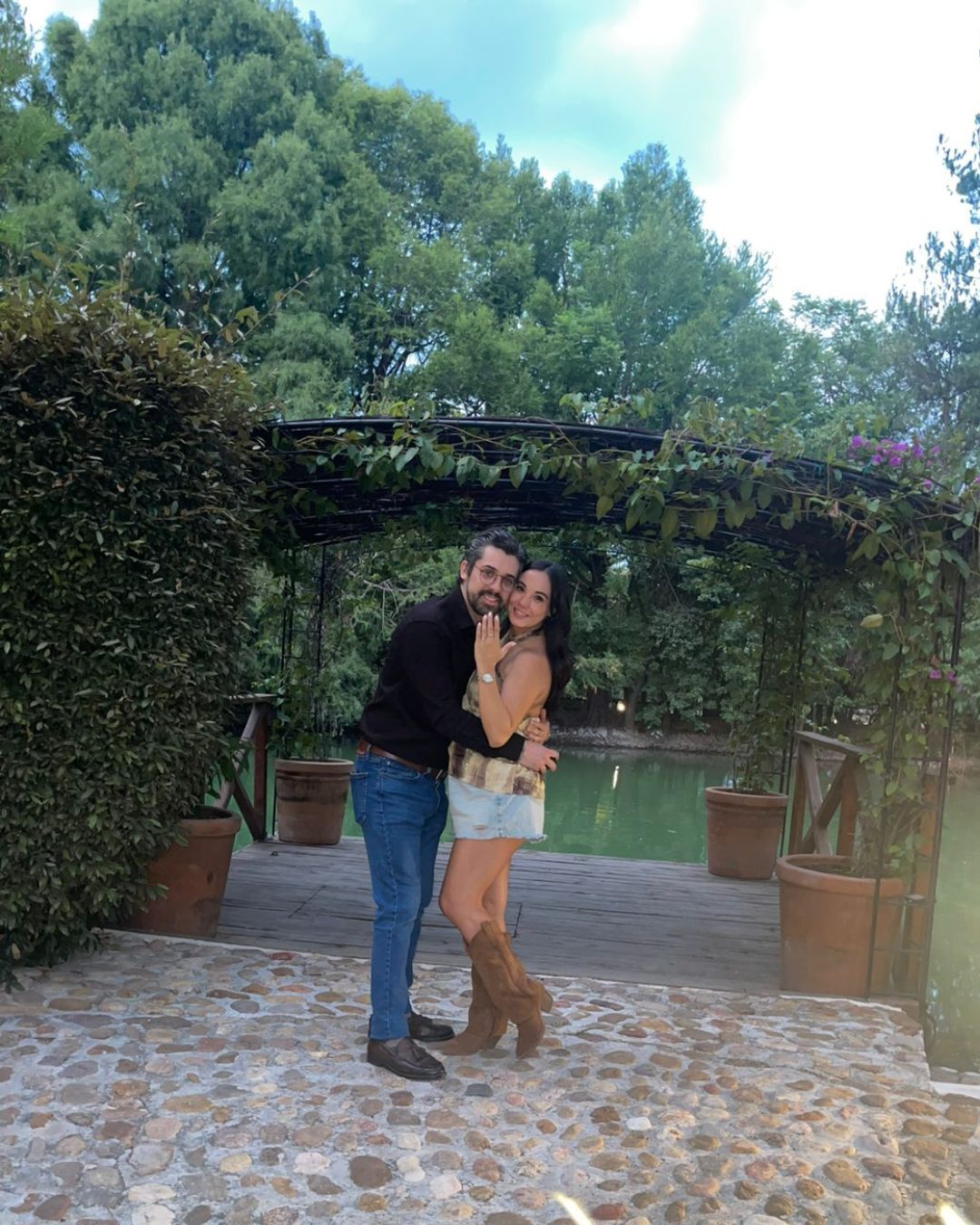 Retrato de Diego y Fernanda, pareja real de White Magnolia